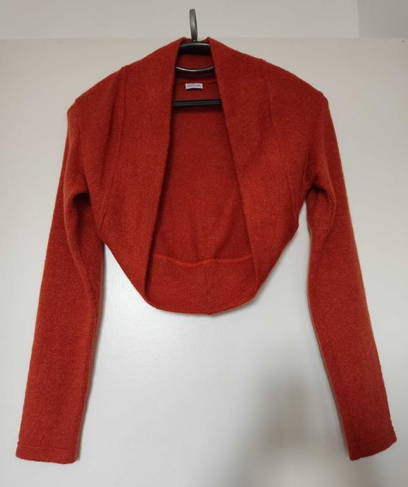 Шест жилетки и елек по 15 лева