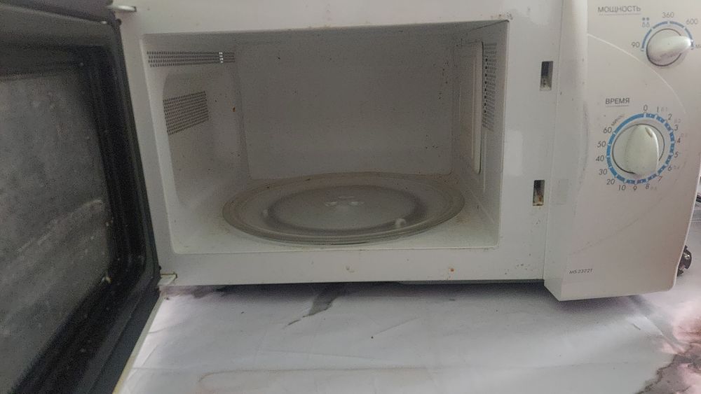 Продам Микроволновую печь