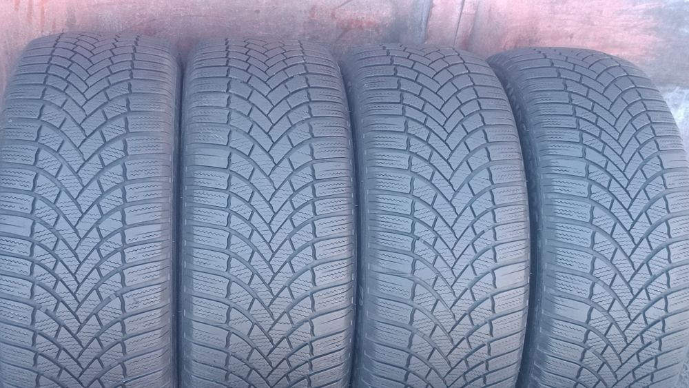225/50/17 Bridgestone Дот 2622