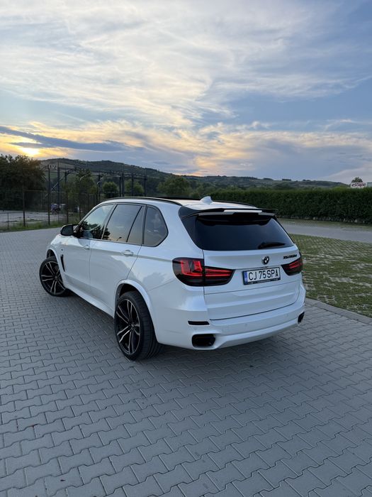 BMW X5 F15 M50D 381 cai an 2015 Alb Perlat//