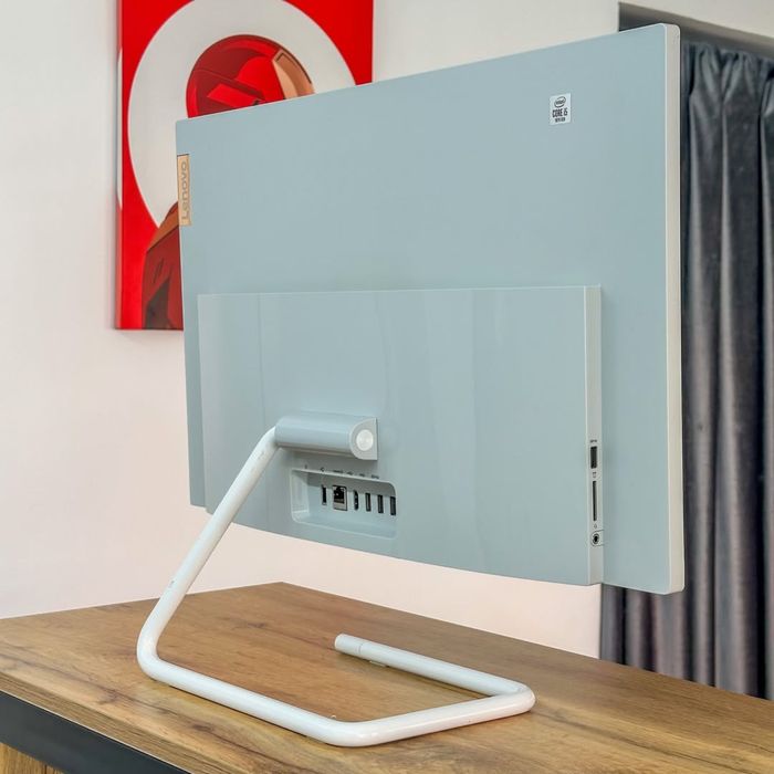 Моноблок LENOVO / в отличном состоянии