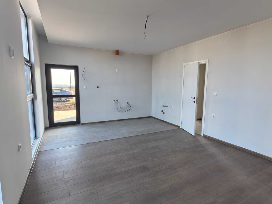 Продава се Къща в Ямбол, Зорница - 110 кв.м за 1682 €/кв.м - Снимка #4