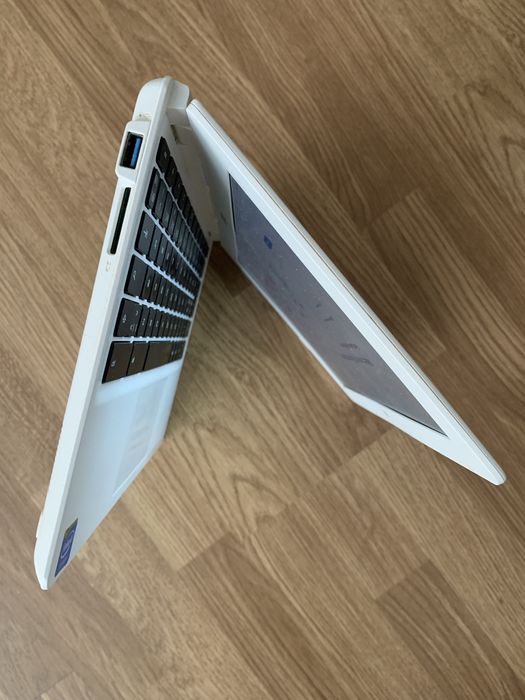 Laptop Acer Slim display 12,6 led functional,cititi anuntul.