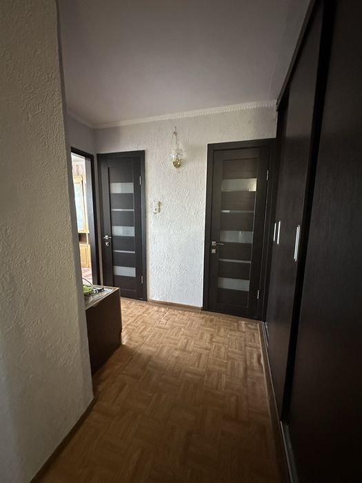 Продам 4-комн. квартиру