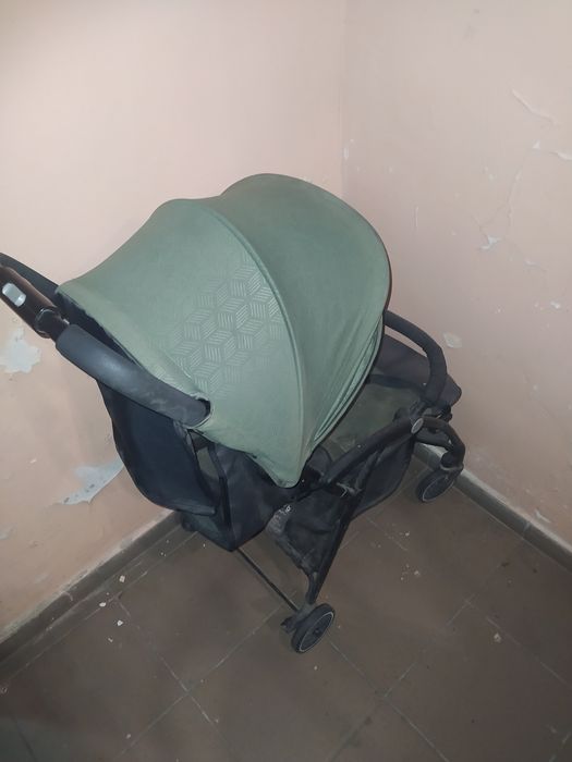 Коляска прогулочная, продается