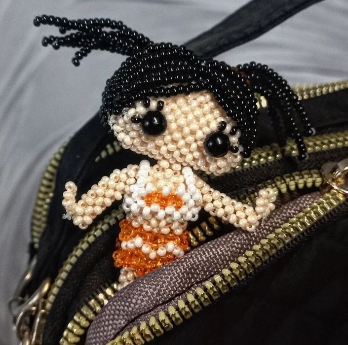 Фигурка из бисера