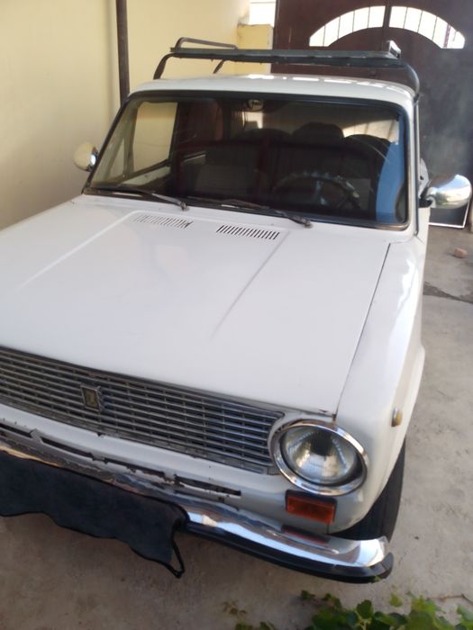 011 jugili  sotiladi