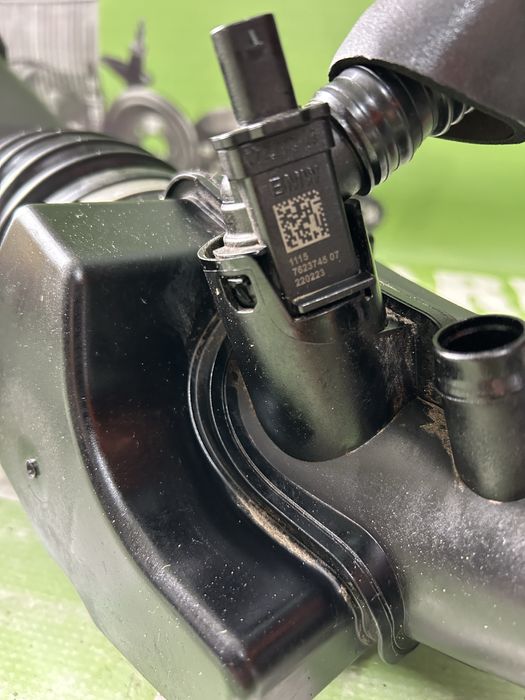 Carcasă filtru aer BMW G20 2.0 benzină hybrid 2021