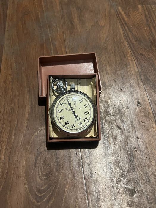 Продам секундомер