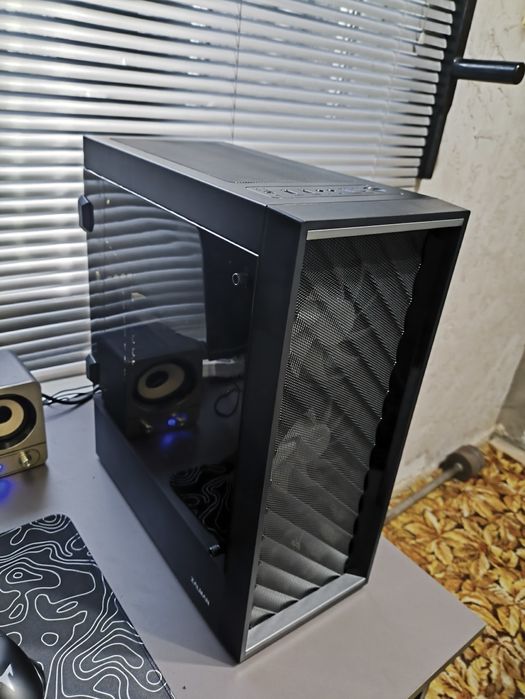 Продам игровой комплект