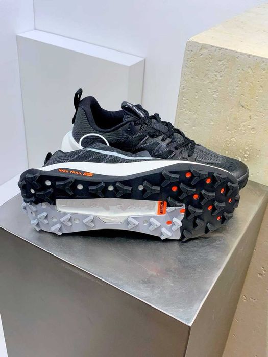Продавам нови мъжки маратонки Nike Wildhorse 10 trail black white