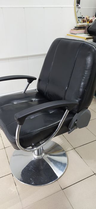 Salon ucun mebellat sotiladi