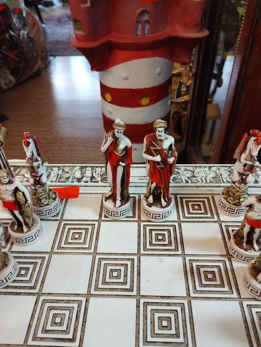 Гранитен шах с древногръцки мотиви - Зевс и Хера