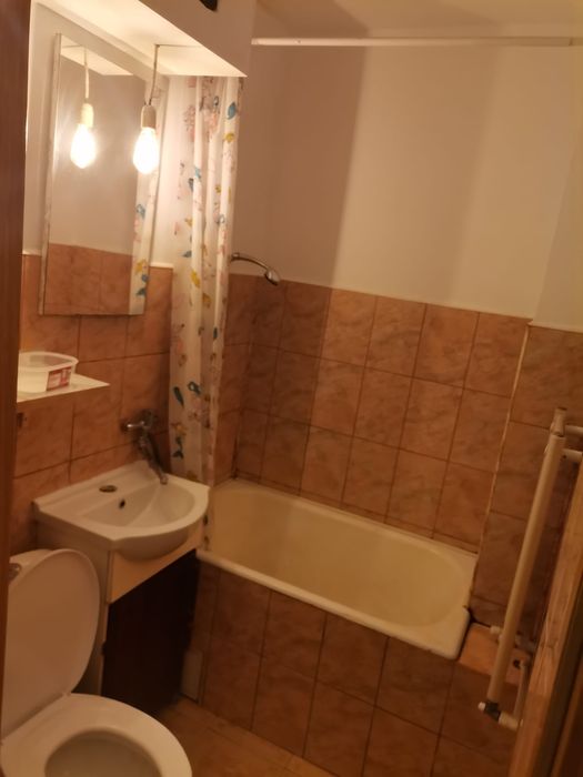 Garsoniera de inchiriat