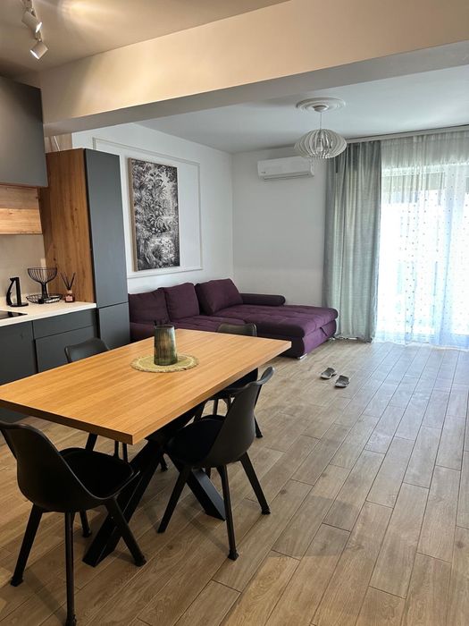 Inchiriez apartament Prima Arena