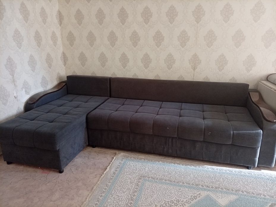 Диван в хорошем состояние