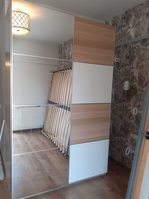 Dulap Ikea usi glisante