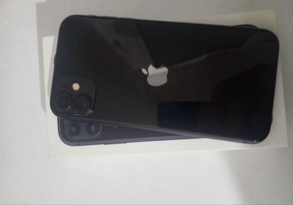 Срочно iphone 11 128 гб идеал