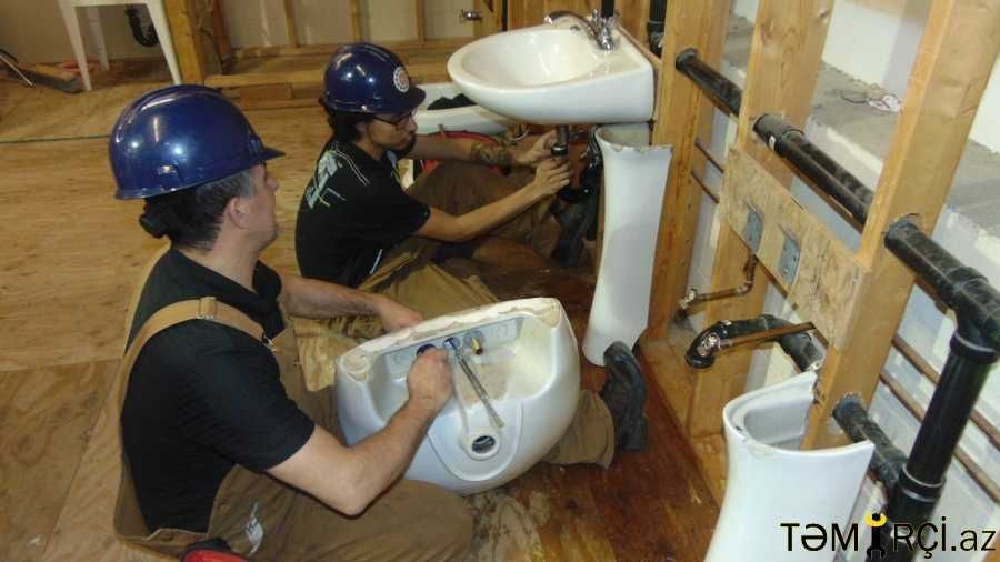 Guide to Choosing the Right Plumbing Contractor for Your Home or Business