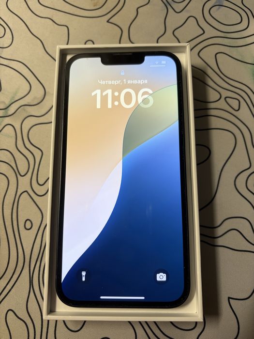 Продам iphone 13 128гб