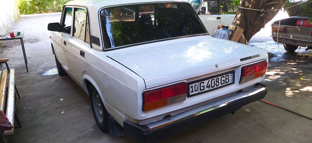 Vaz 2107.yili 2008 gazi bor srochna sotiladi