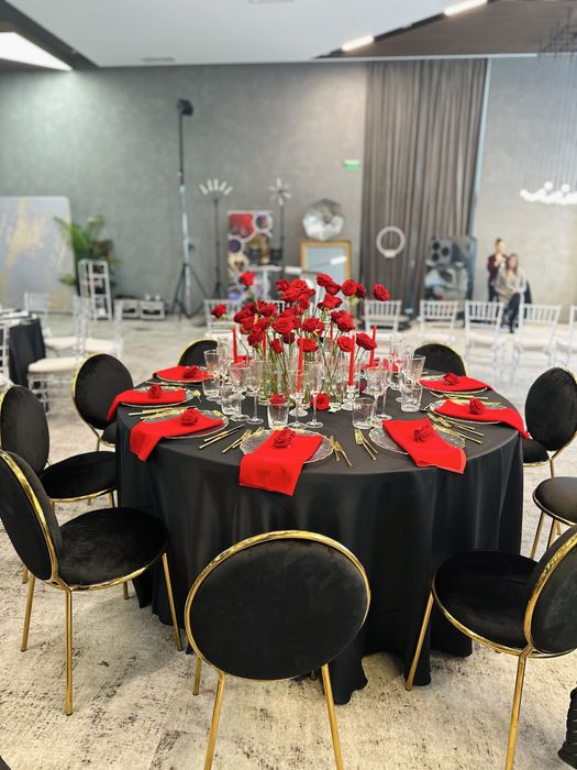 Inchiriere Scaune ,mese , cort evenimente,cort nunta ,vesela,fete masa