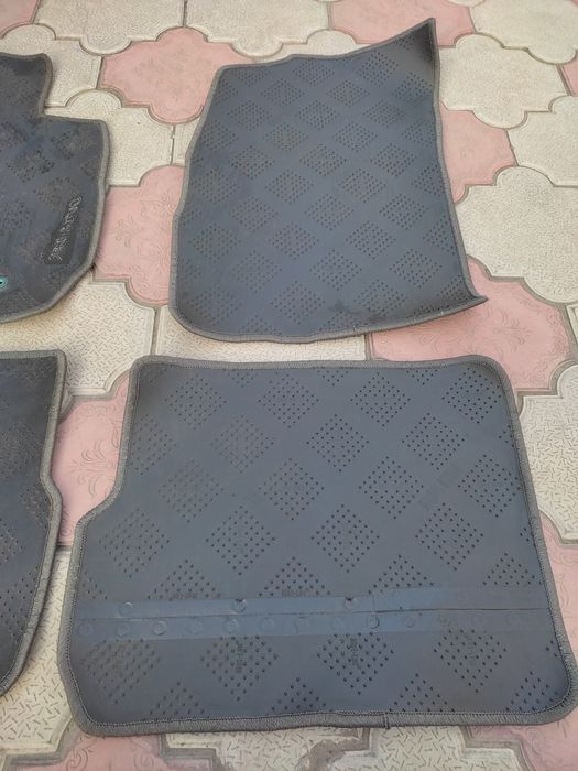 Полики на Mitsubishi Outlander