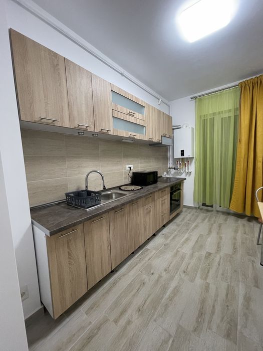 Inchiriez garsoniera Deco Residence Biruintei