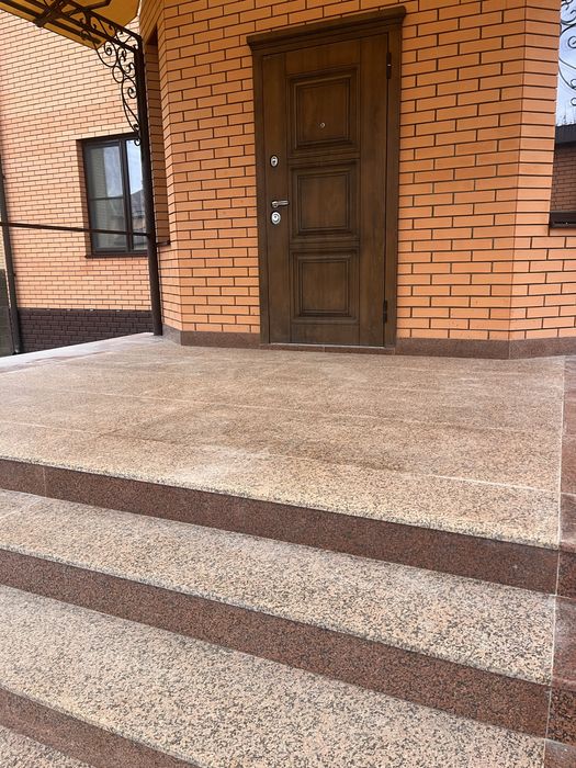 Гранит Атырау лестница перила плитка