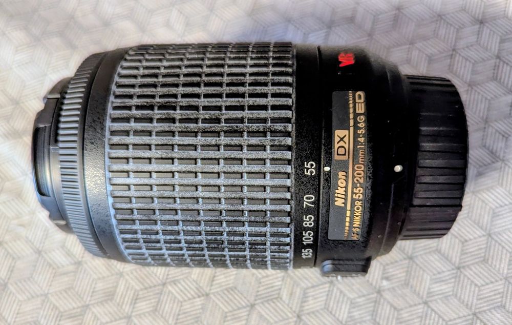 Фотоапарат Nikon D3100 + 2 обектива и аксесоари