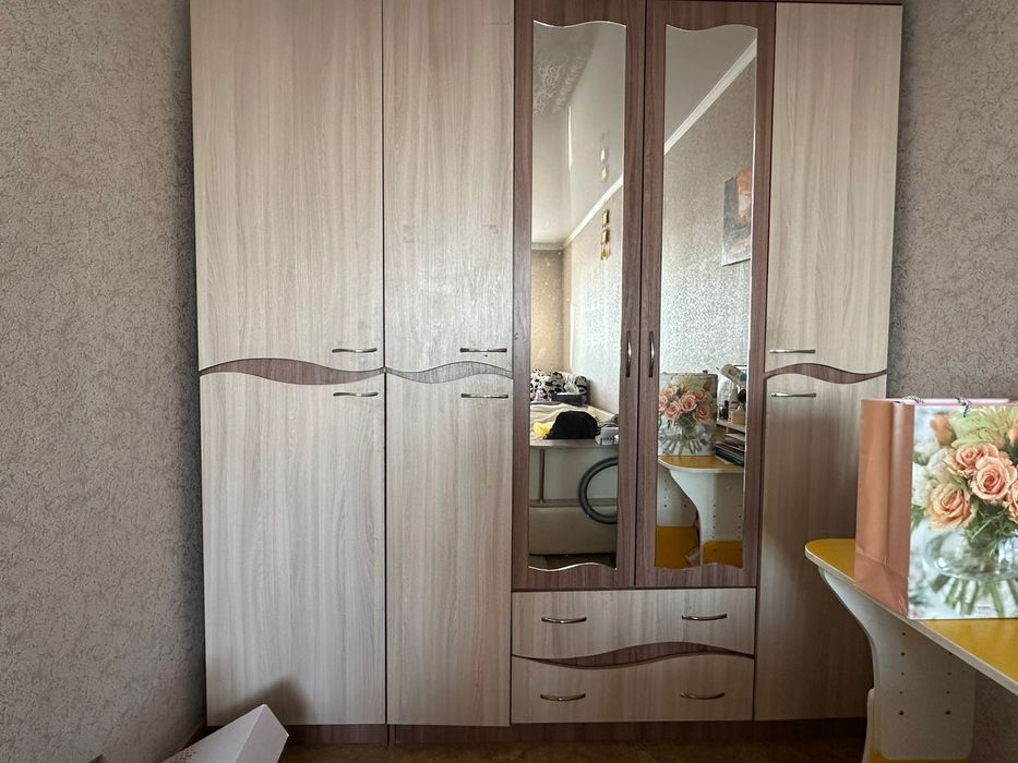 Шкаф в хорошем состоянии