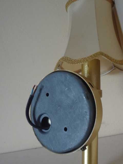 Аплик за стена - класически стил