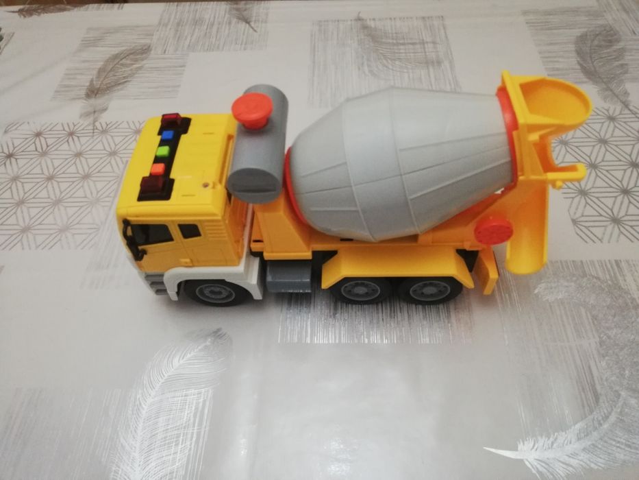Бетонмилашка игрушкыный