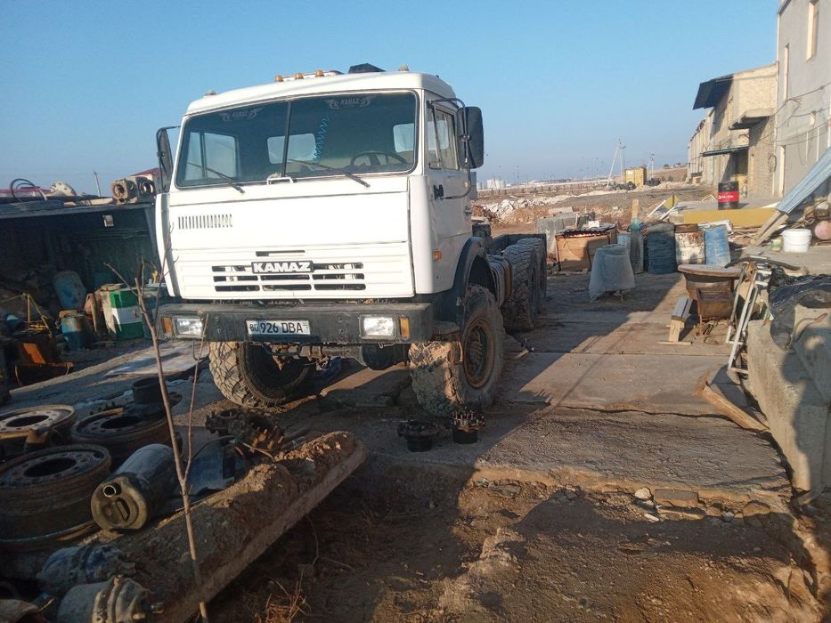 Kamaz vizdixot sotiladi