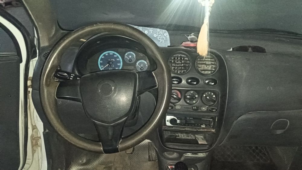 Moshina matiz sotiladi