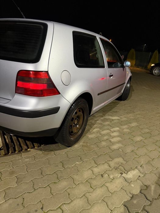 Vand golf 4 motor 1.4 benzina
