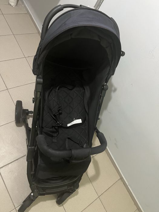 Продается детскую коляску………….