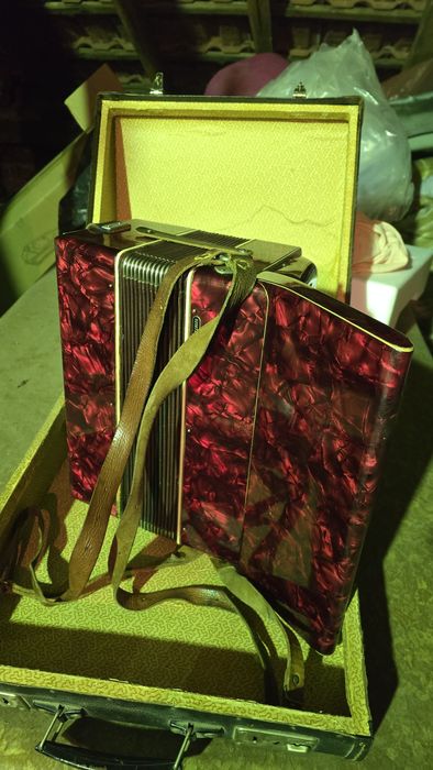 Weltmeister 24 басов