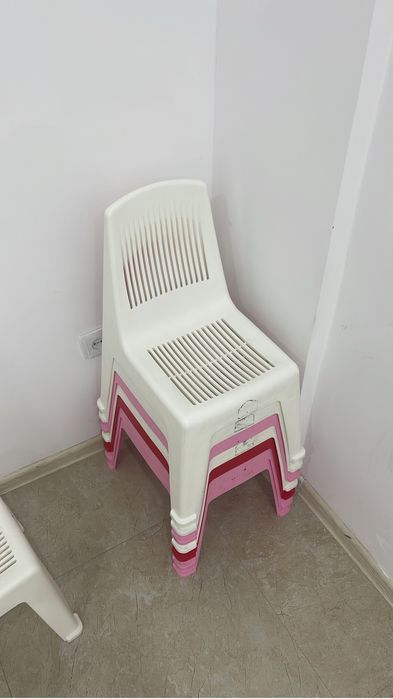 Стульчики продается для деского сада