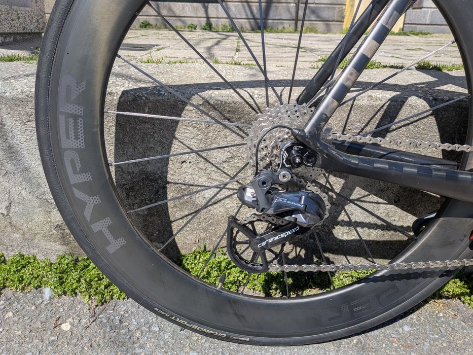 Висок клас аеро шосеен велосипед Felt AR FRD