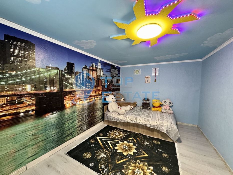 Обзаведена тухлена къща с прекрасен двор в град Полски Тръмбеш, облас