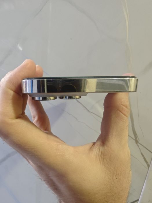 Iphone 14 Pro White 256 61% Yomkost Ideal holatda