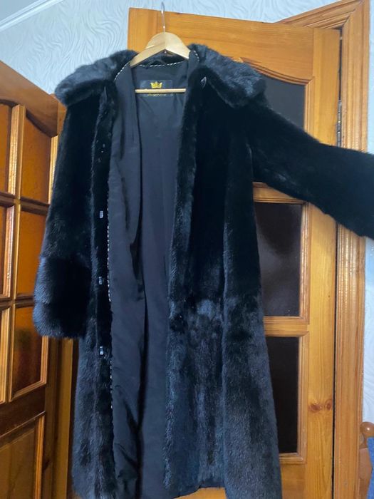 Продам шубу натуральную