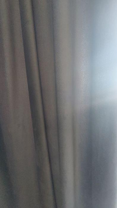 Продам велюровый  шторы