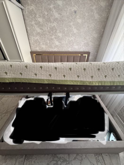 Спальный гарнитур