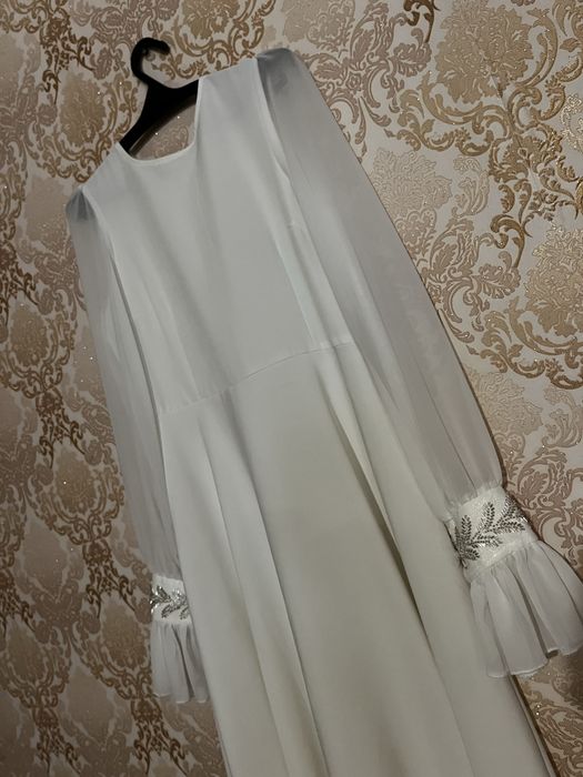 Платье белое, размер 48