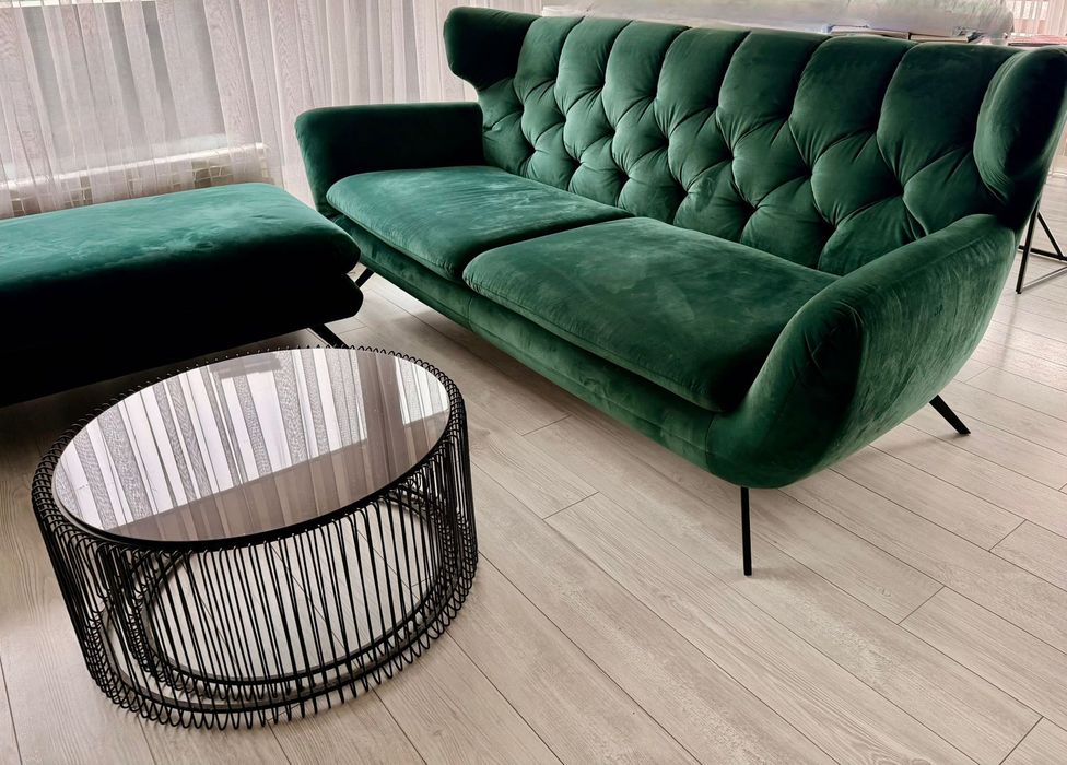 Диван закупен за 4600 лв Еником