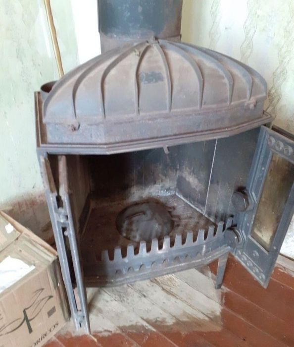 Șemineu fontă masiv.