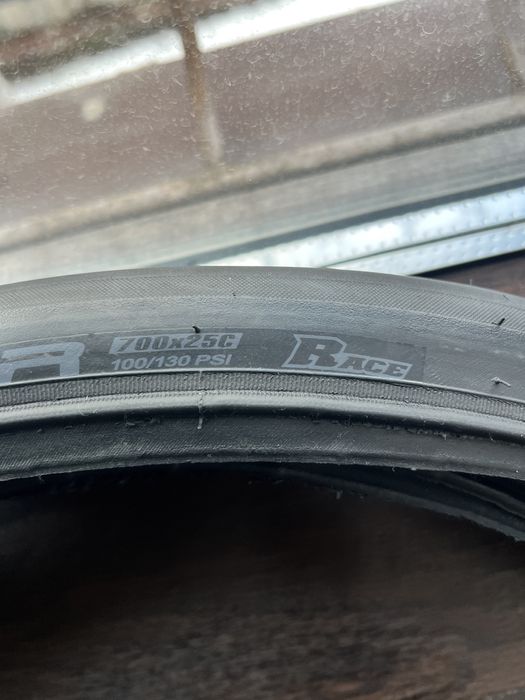 Вело шины  700х25 С