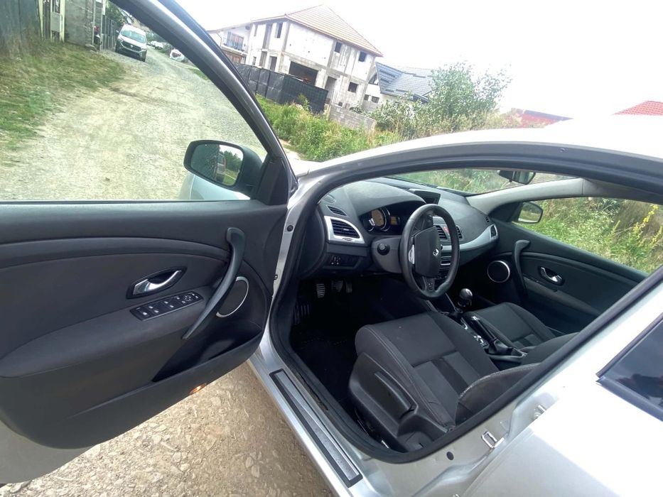 Renault Megan 2011 1.5dci 110ch full option